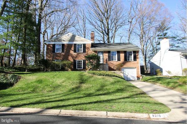 8210 HAWTHORNE RD, Bethesda, MD 20817