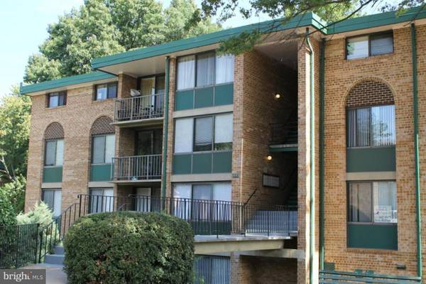 493 ARMISTEAD ST #103, Alexandria, VA 22312