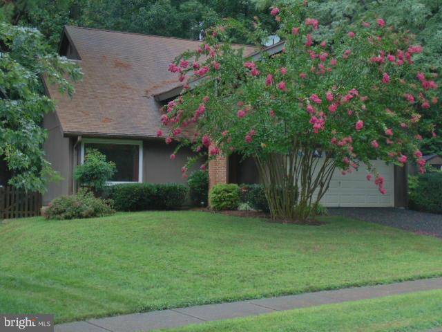 7904 MULBERRY BOTTOM CT, Springfield, VA 22153