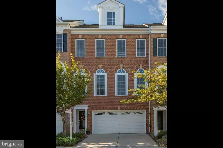 11455 GALLIEC ST #39, Fairfax, VA 22030