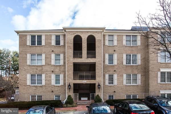 5709 BREWER HOUSE CIR #302, Rockville, MD 20852