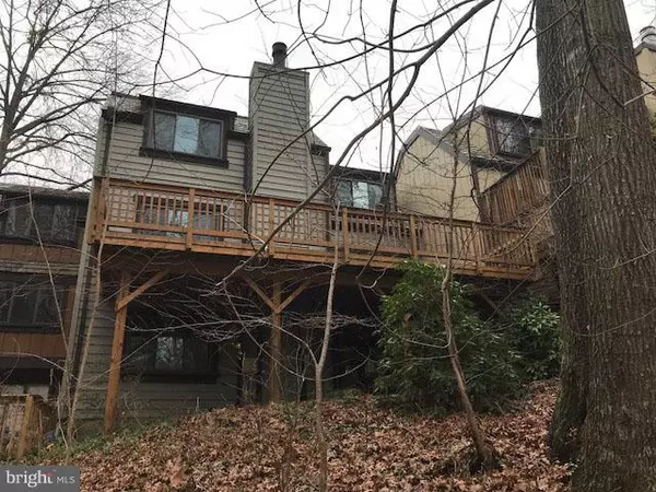 Reston, VA 20190,1504 PARK GLEN CT