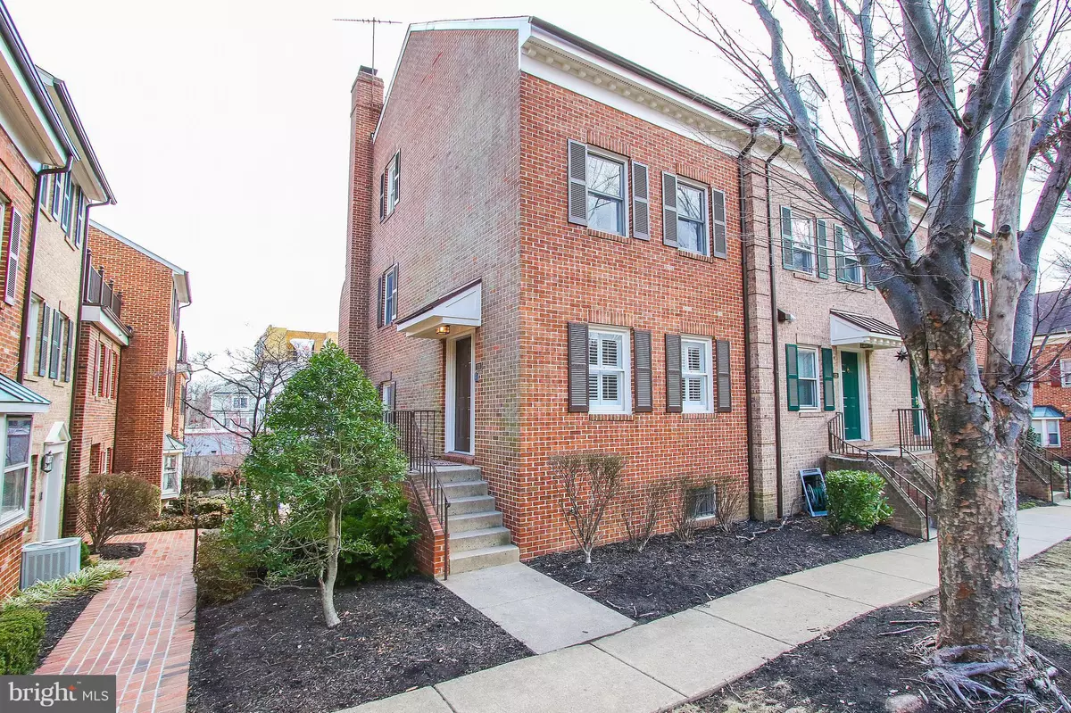 Arlington, VA 22201,1141 TAYLOR ST #1141