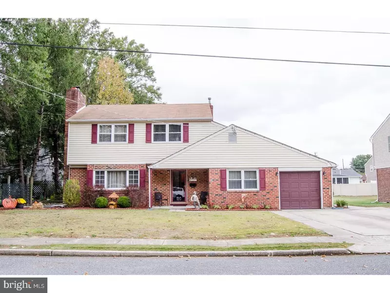 307 KIRKBRIDE DR, Gibbstown, NJ 08027