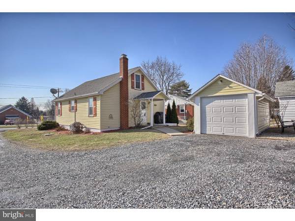 4132 LEHIGH DR, Northampton, PA 18067