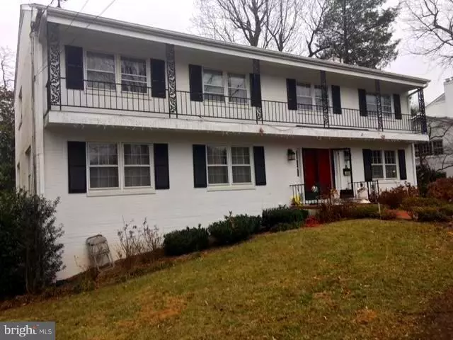 3707 SLEEPY HOLLOW RD, Falls Church, VA 22041