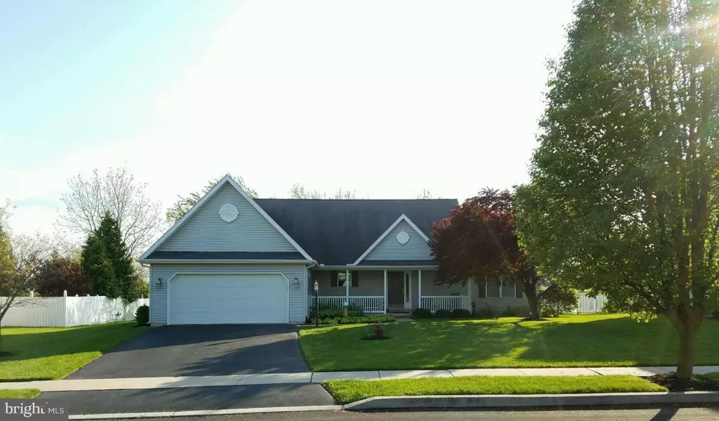 123 MACINTOSH DR, Palmyra, PA 17078