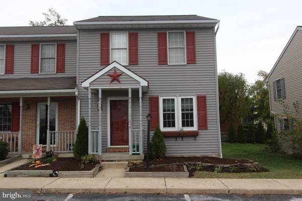 80 DILLER AVE #9, New Holland, PA 17557