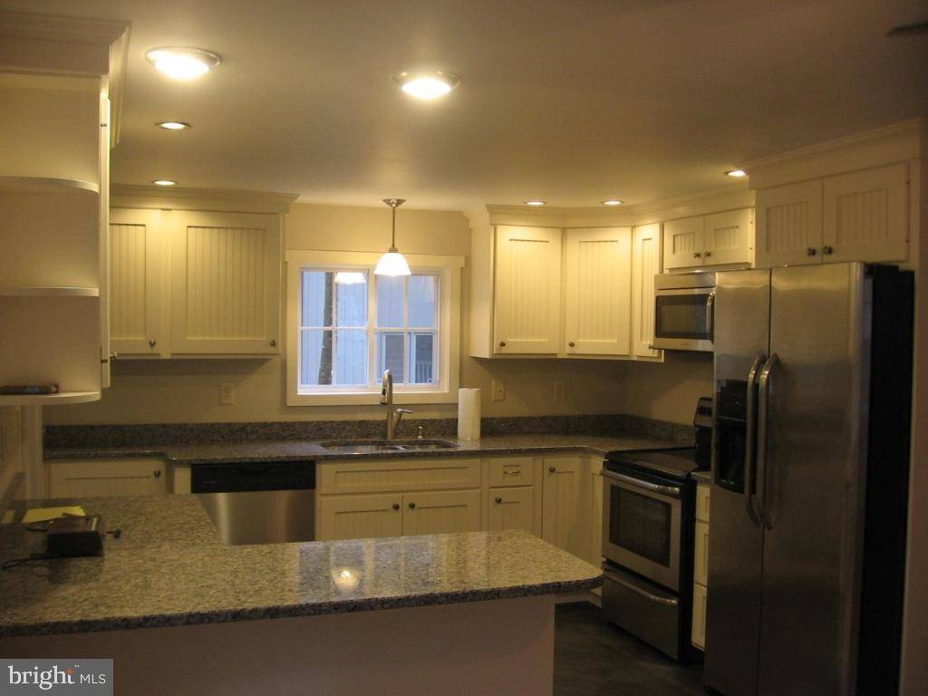 Mt Gretna, PA 17064,109 LOCUST AVE