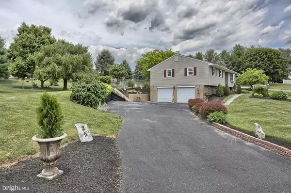 Annville, PA 17003,25 SANDY DR