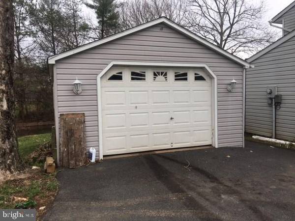 Stevens, PA 17578,25 FAUST LN