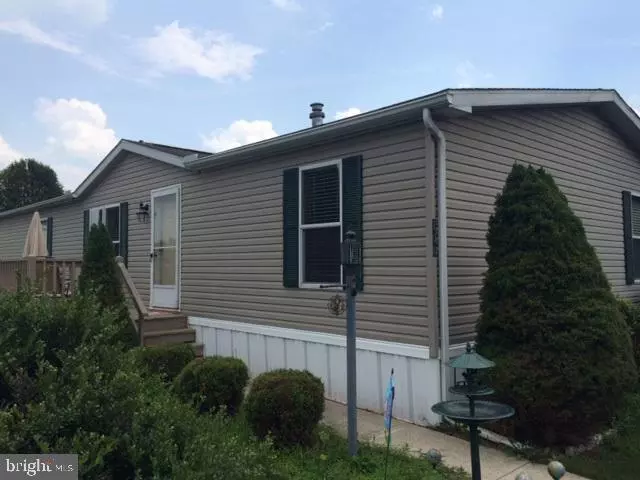 Lancaster, PA 17603,106 ORIOLE CT