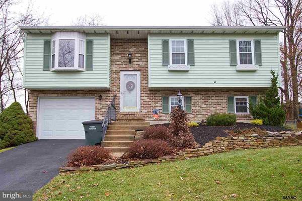 3650 HARROWGATE RD, York, PA 17402