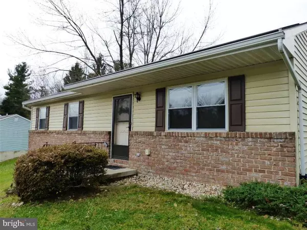 2944 HONEY VALLEY RD, Dallastown, PA 17313