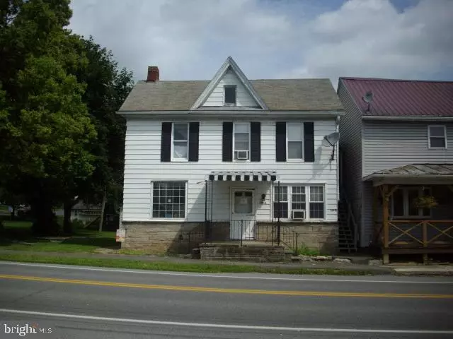 541 W MAIN ST, Thompsontown, PA 17094