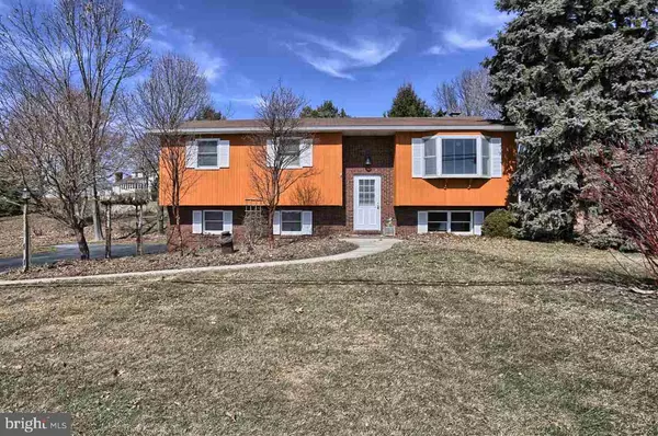 1213 ROUSH RD, Hummelstown, PA 17036