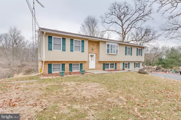 104 STEPHANIES PL, Falling Waters, WV 25419