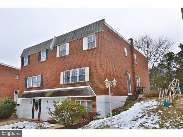 831 GREEN VALLEY DR, Philadelphia, PA 19128