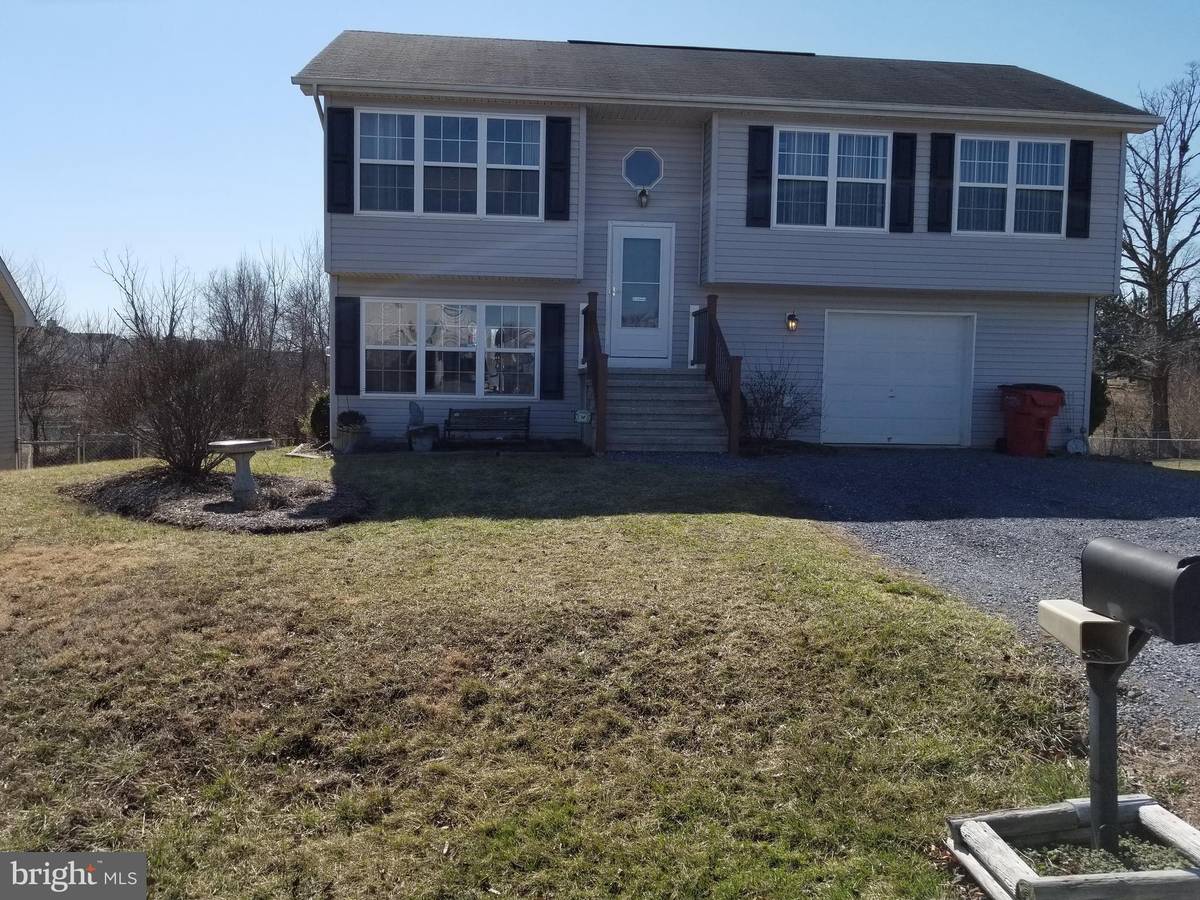 Martinsburg, WV 25404,108 ACOUSTIC DR