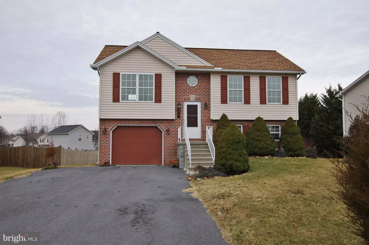 Fayetteville, PA 17222,3797 MOUNTAIN SHADOW CIR