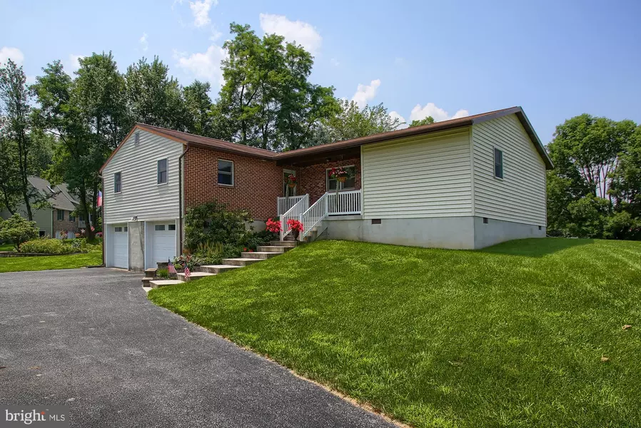 429 W MAIN ST, Walnut Bottom, PA 17266