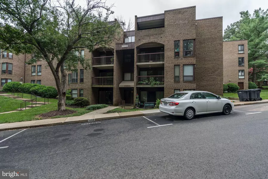 11244 CHESTNUT GROVE SQ #155, Reston, VA 20190