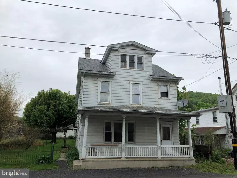 307 HUGHES ST, New Ringgold, PA 17960