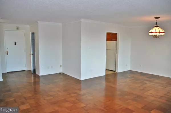 5225 POOKS HILL RD #1116S, Bethesda, MD 20814