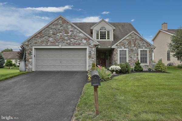 1844 MEADOW RIDGE DR, Hummelstown, PA 17036