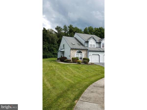 1424 HILLPOINT CIR, Sinking Spring, PA 19608