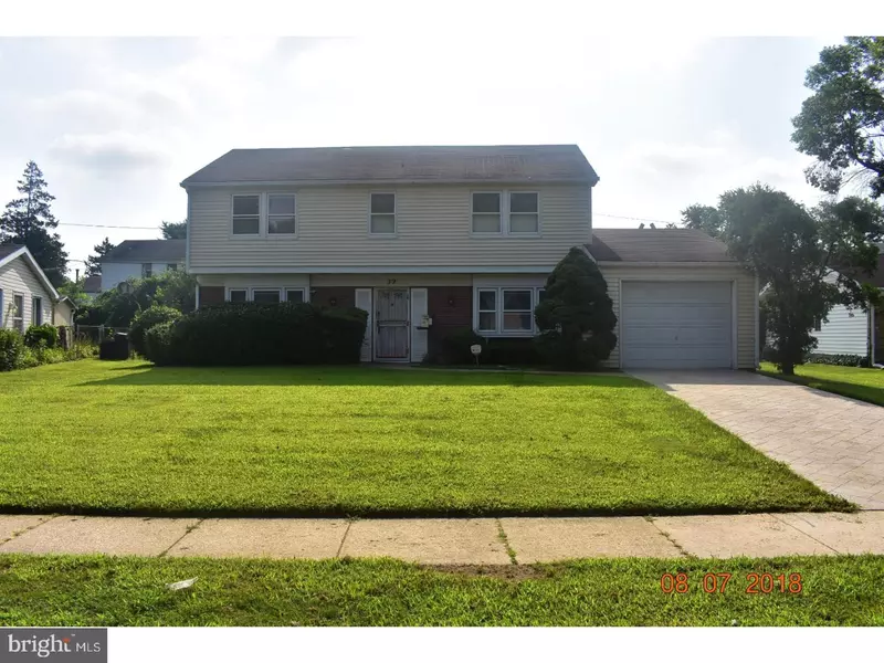 32 HARRINGTON CIR, Willingboro, NJ 08046