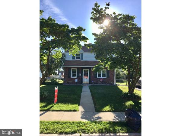 868 QUAINT ST, Secane, PA 19018