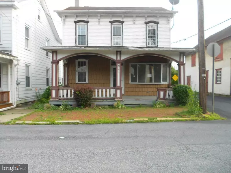 10 MAPLE ST, Pine Grove, PA 17963