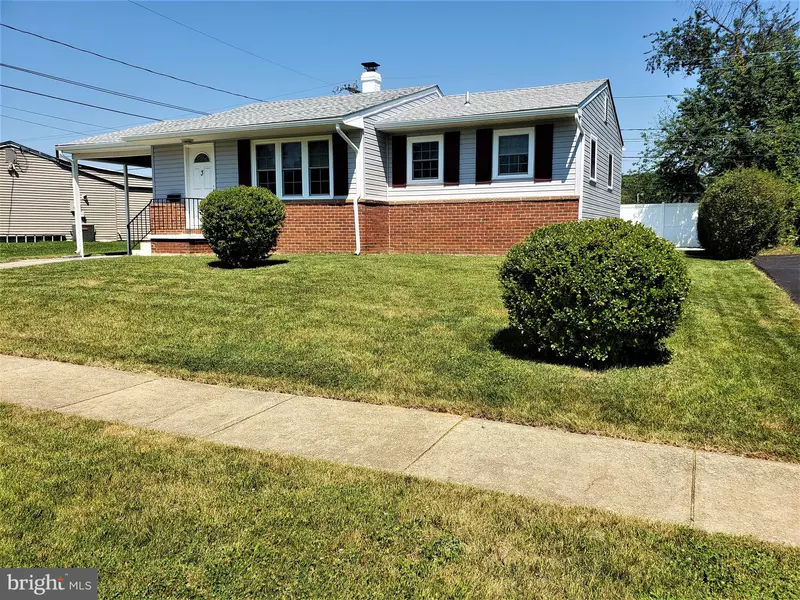 3 PHYLLIS DR, Newark, DE 19711