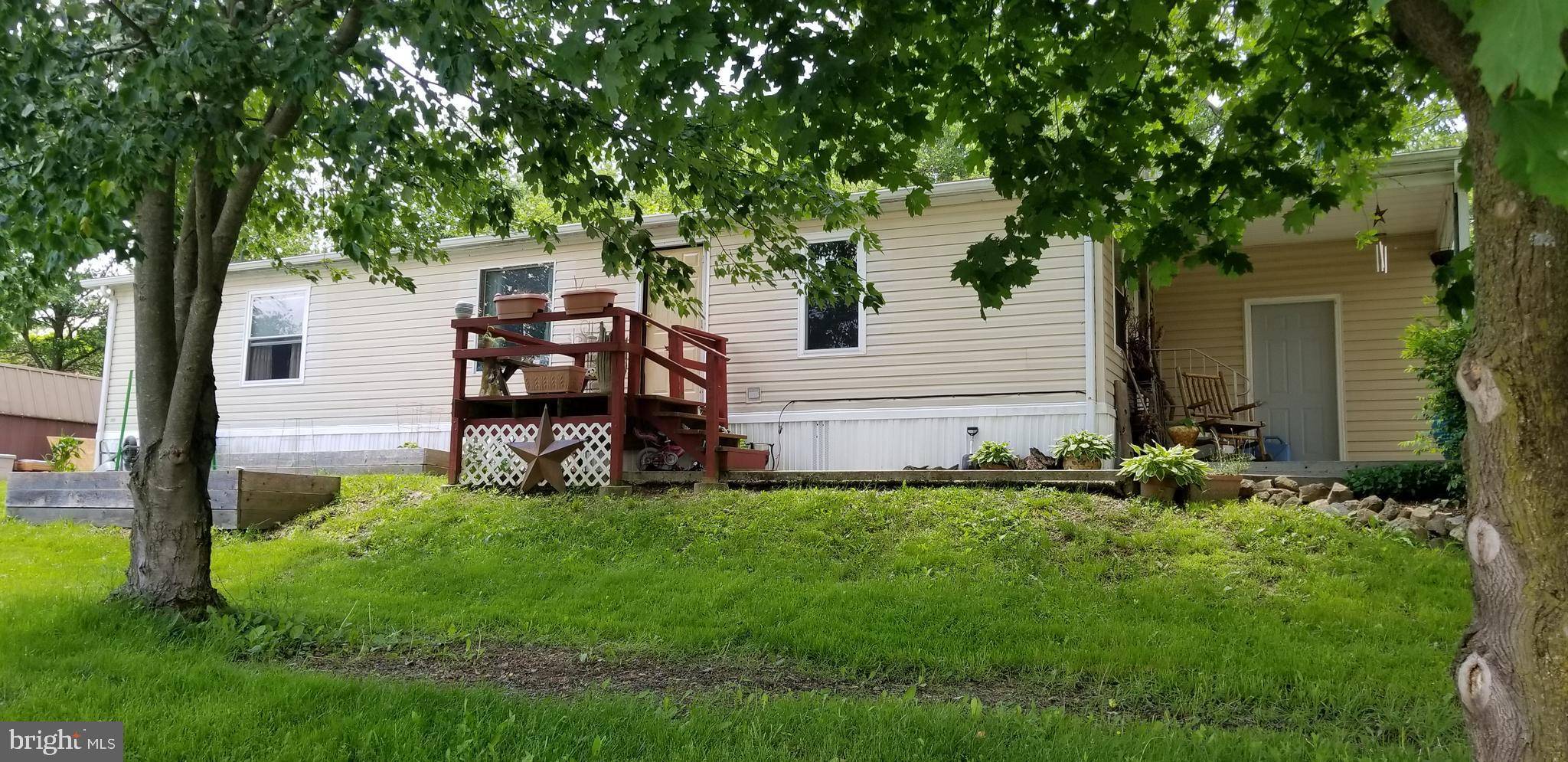 90 KNIGHT RD #8, Gettysburg, PA 17325