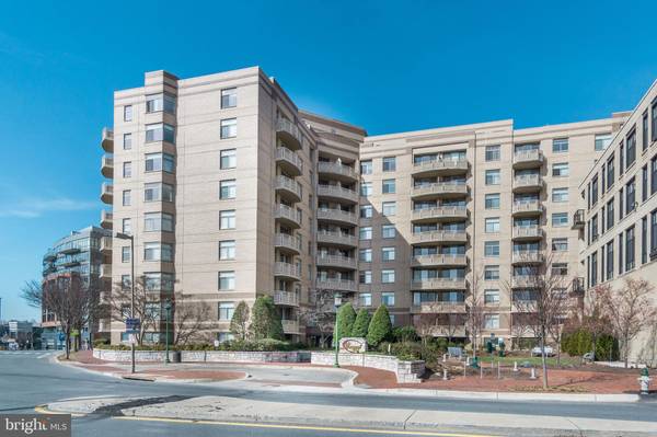 7111 WOODMONT AVE #302, Bethesda, MD 20815