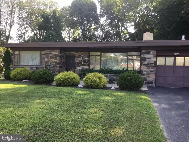 2157 KINGSWOOD LN, Broomall, PA 19008