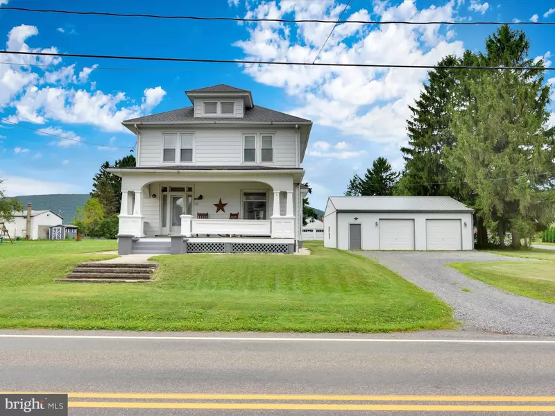 1465 W MAIN ST, Valley View, PA 17983