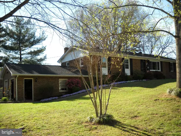 205 PECAN LN, Fredericksburg, VA 22405