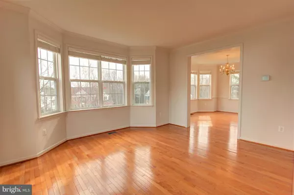 Laurel, MD 20723,8606 WOODS END DR