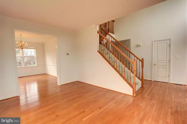 Laurel, MD 20723,8606 WOODS END DR