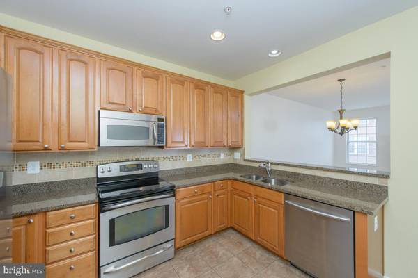 Elkridge, MD 21075,7120 SILVERLEAF OAK RD #228