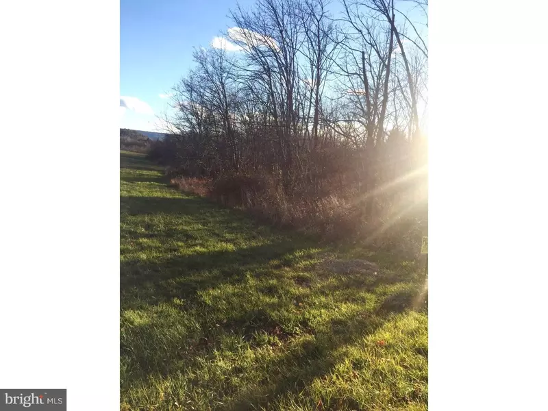 000 FAIRYLAND RD, Lehighton, PA 18235