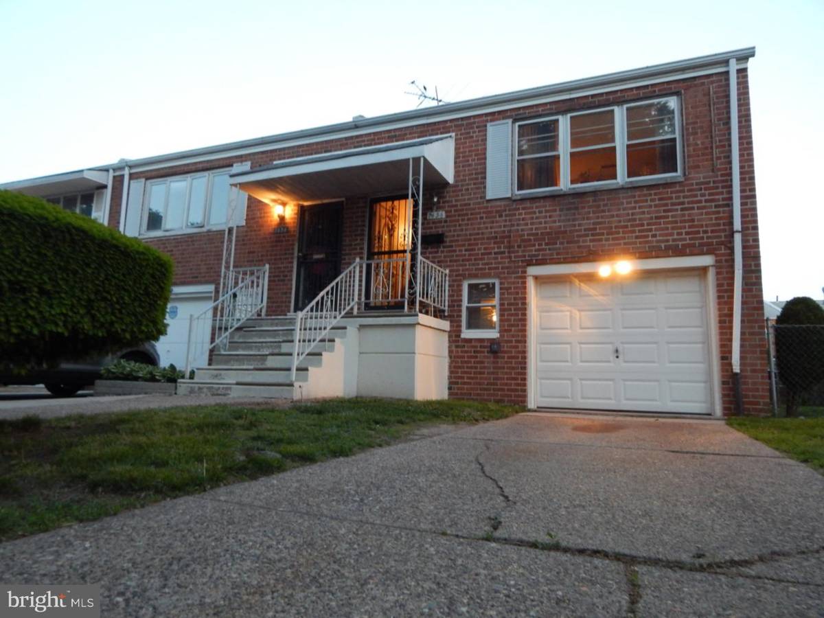 Philadelphia, PA 19153,7436 SANDPIPER PL