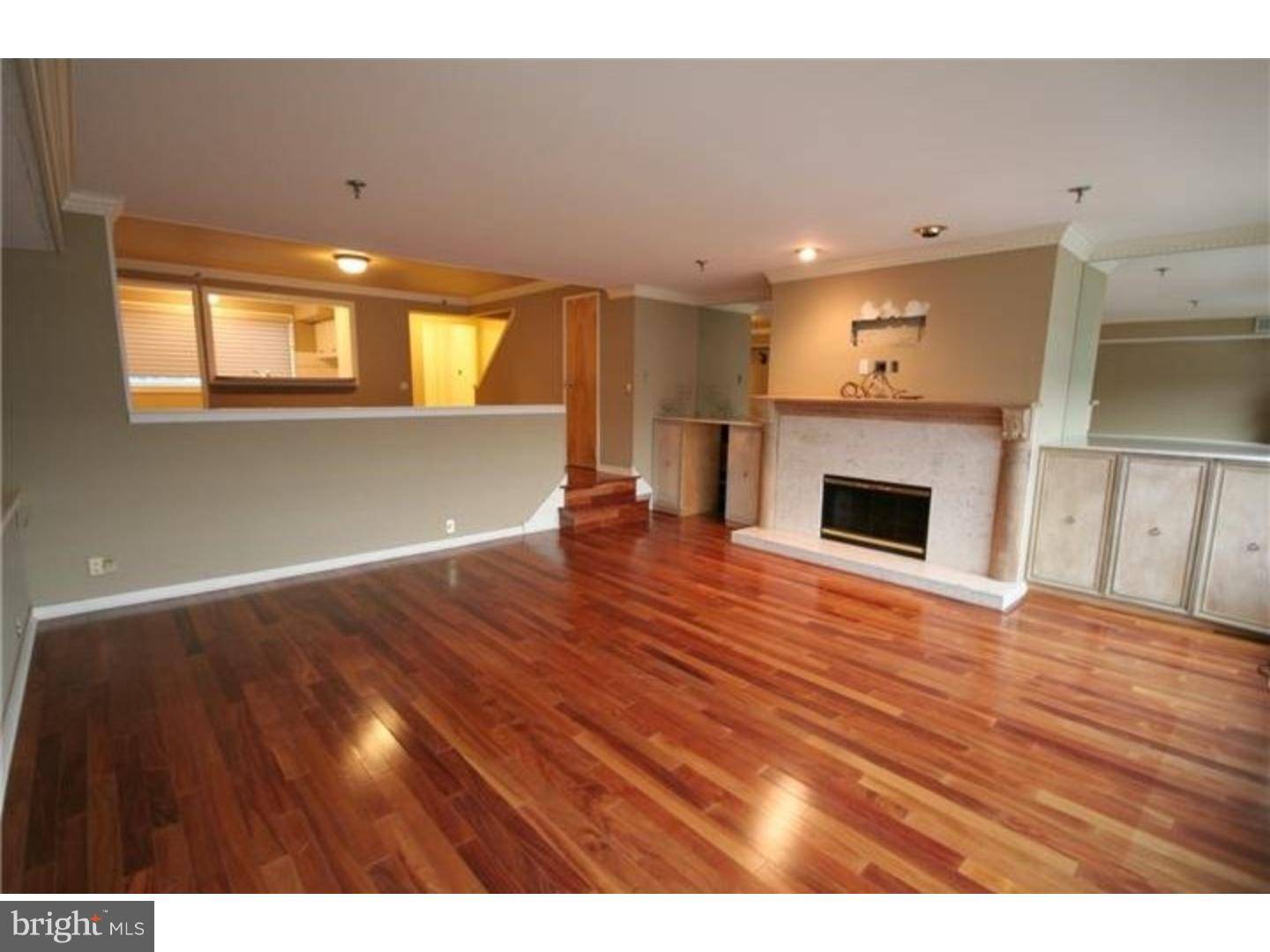 7 N COLUMBUS BLVD #202, Philadelphia, PA 19106