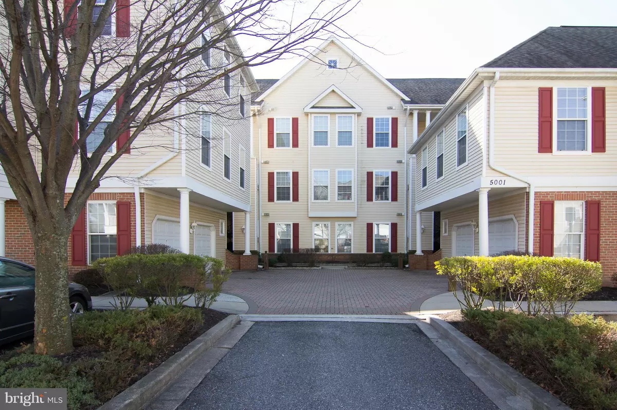 Owings Mills, MD 21117,5001 HOLLINGTON DR #302