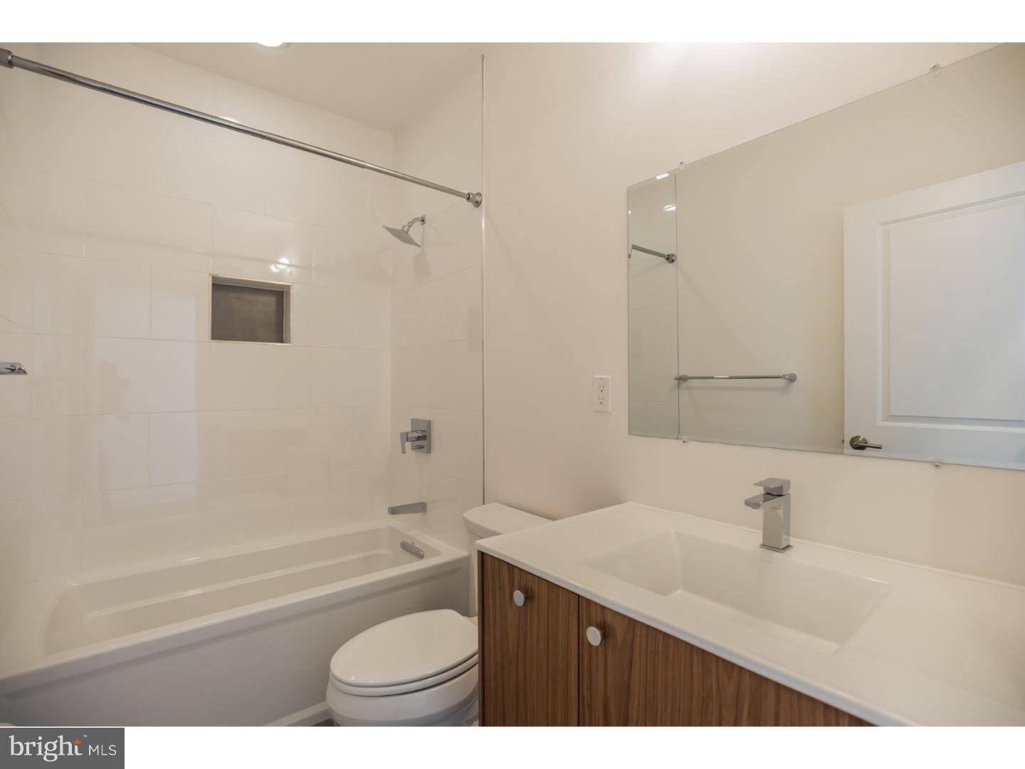 Philadelphia, PA 19147,1012 S RANDOLPH ST #4