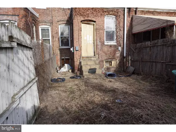 Philadelphia, PA 19135,6647 VANDIKE ST