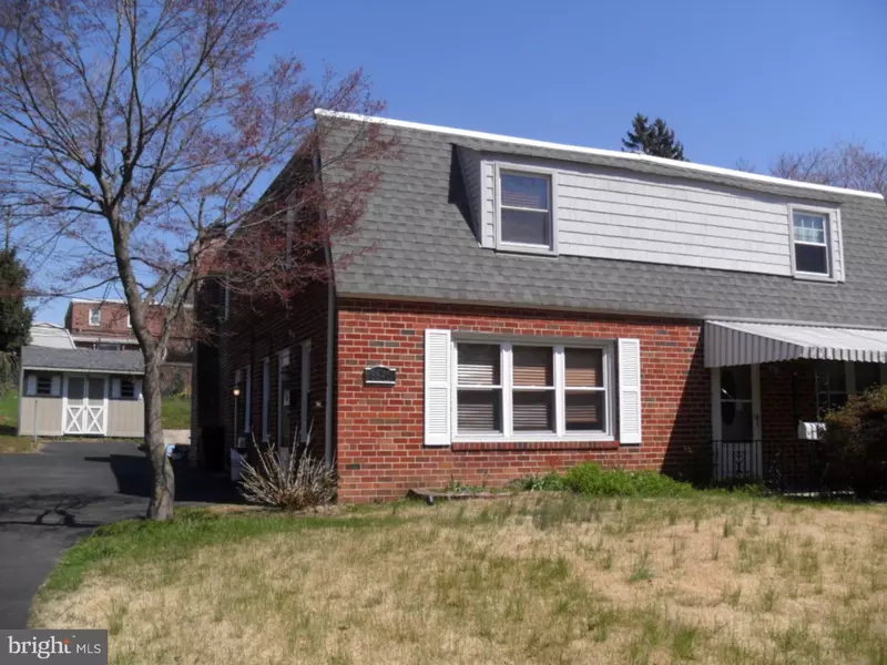 8640 BLOOMFIELD AVE, Philadelphia, PA 19115