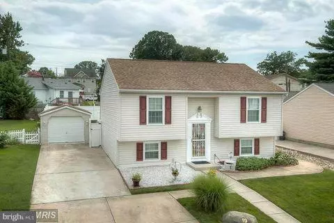 19 BOX CIR, Baltimore, MD 21221